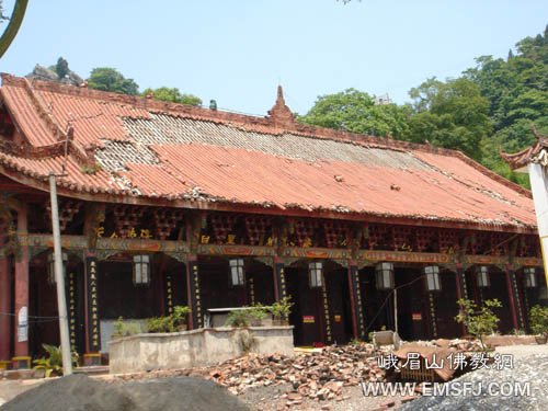 佛教-省佛协在绵阳安县察看寺院受灾情况