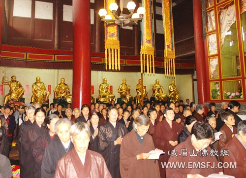伏虎寺-佛欢喜日：峨眉山伏虎寺隆重举行盂兰盆法会