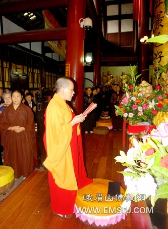 伏虎寺-佛欢喜日：峨眉山伏虎寺隆重举行盂兰盆法会