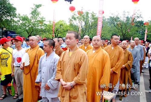 峨眉山-武林大会—“2009中国•四川国际峨眉武术节”在峨眉山开幕