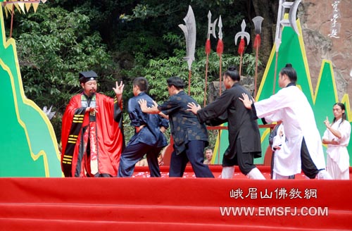 峨眉山-武林大会—“2009中国•四川国际峨眉武术节”在峨眉山开幕
