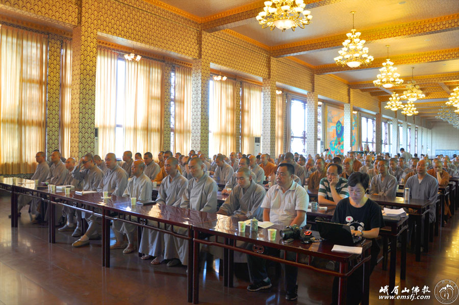 佛教-峨眉山佛教协会2013年主题学习会在大佛禅院召开