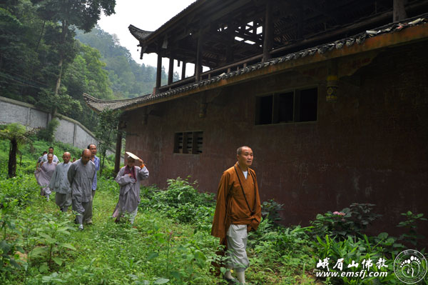 佛教-永寿会长一行到峨眉山圣水禅院考察指导工作