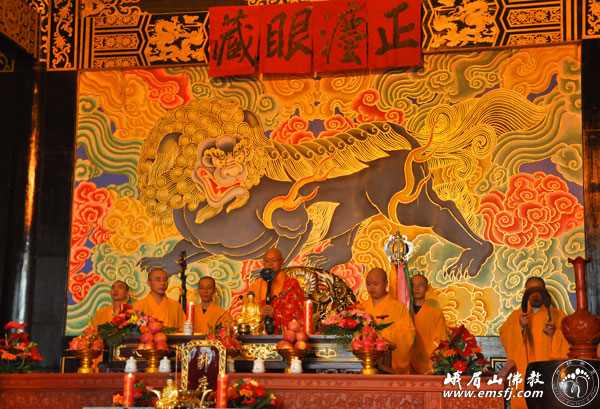 照杰法师荣膺灵山寺中兴第一代方丈升座庆典法会隆重举行