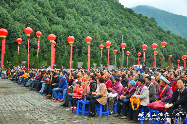 照杰法师荣膺灵山寺中兴第一代方丈升座庆典法会隆重举行
