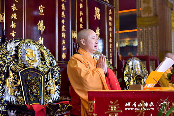 佛教-省佛协第十九次传戒法会第七日：通启二师请戒开导查验衣钵授幽冥戒