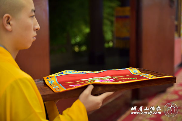 省佛协第十九次传戒法会第九日:呈罪称量习仪过书剃头沐浴下沙弥启夜礼通宵 省佛协第十九次传戒法会第九日:呈罪称量习仪过书剃头沐浴下沙弥启夜礼通宵