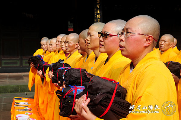 佛教-省佛协第十九次传戒法会第十日:早课复启传沙弥戒午后发愿诵沙弥律 佛教-省佛协第十九次传戒法会第十日:早课复启传沙弥戒午后发愿诵沙弥律