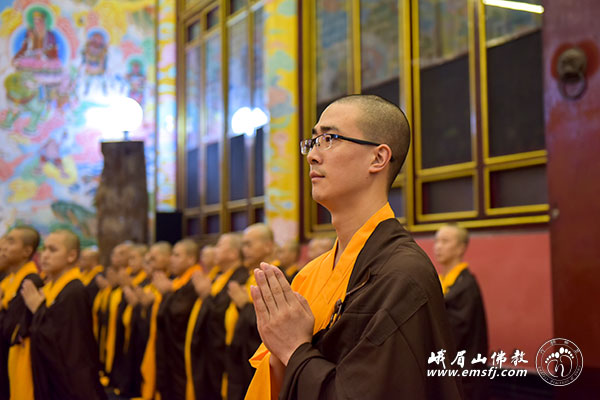 律师-省佛协第十九次传戒法会第十四日:早课乞戒请戒开导通白二师教衣钵法演习班口施放焰口 律师-省佛协第十九次传戒法会第十四日:早课乞戒请戒开导通白二师教衣钵法演习班口施放焰口