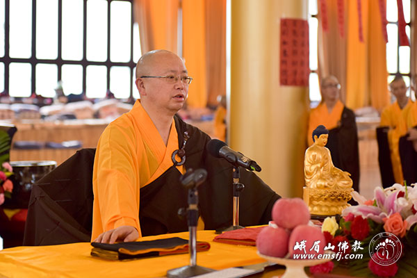 律师-省佛协第十九次传戒法会第十四日:早课乞戒请戒开导通白二师教衣钵法演习班口施放焰口 律师-省佛协第十九次传戒法会第十四日:早课乞戒请戒开导通白二师教衣钵法演习班口施放焰口