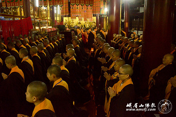 省佛协第十九次传戒法会第十六日：早课回复清净演坛剃头沐浴下比丘戒启夜礼通宵