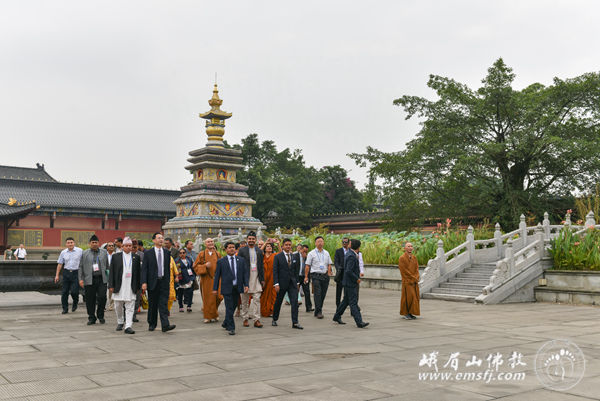 佛教-尼泊尔文化、旅游与民用航空部部长一行赴峨眉山大佛禅院、金顶华藏寺参观访问
