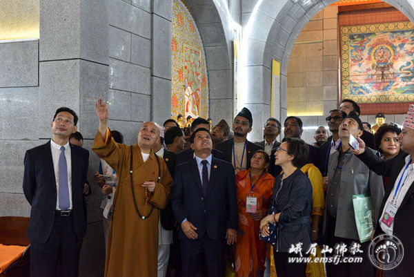 佛教-尼泊尔文化、旅游与民用航空部部长一行赴峨眉山大佛禅院、金顶华藏寺参观访问