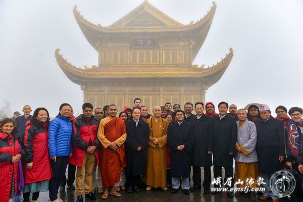佛教-尼泊尔文化、旅游与民用航空部部长一行赴峨眉山大佛禅院、金顶华藏寺参观访问